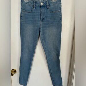 American Eagle Outfitters, high-rise Jegging, light wash, size 8 regular